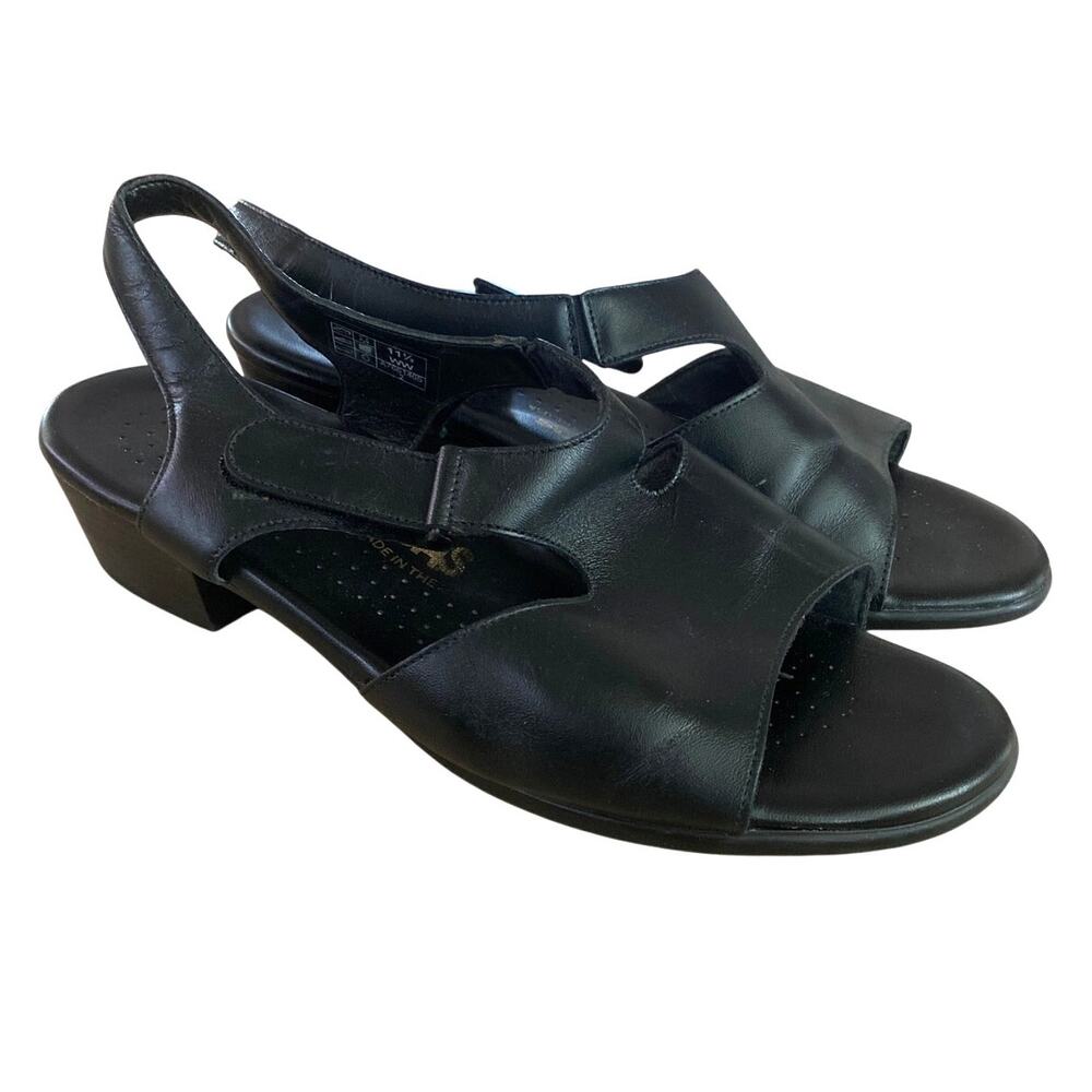 SAS sandals women’s size 11.5W black leather comfort casual basic